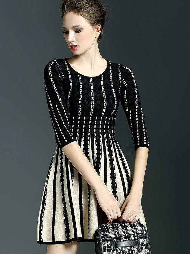 Romwe Black Round Neck Half Sleeve Knit Dress