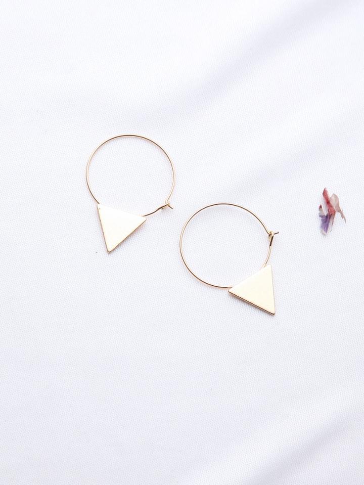 Romwe Gold Triangle Hoop Earrings