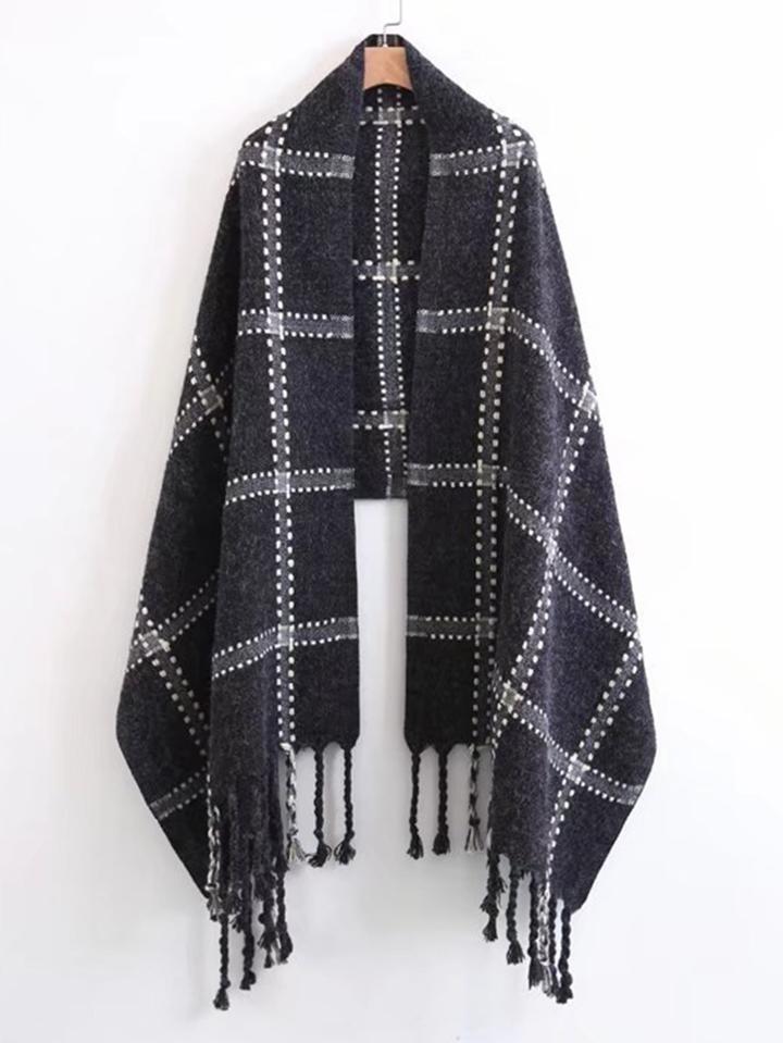 Romwe Fringe Trim Plaid Scarf