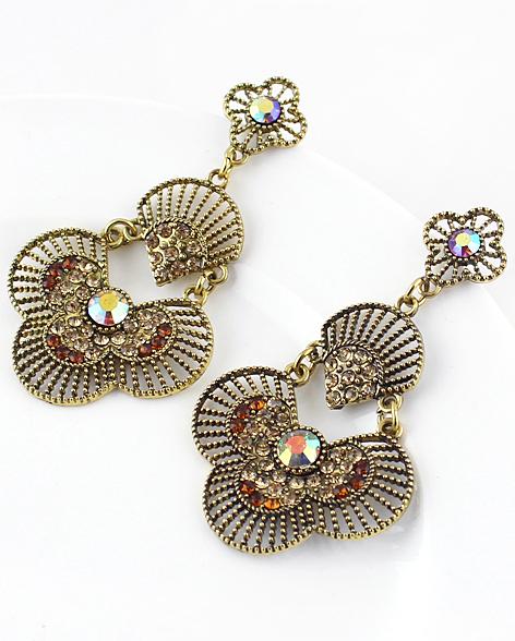 Romwe Champagne Fan-shaped Diamond Gold Earrings