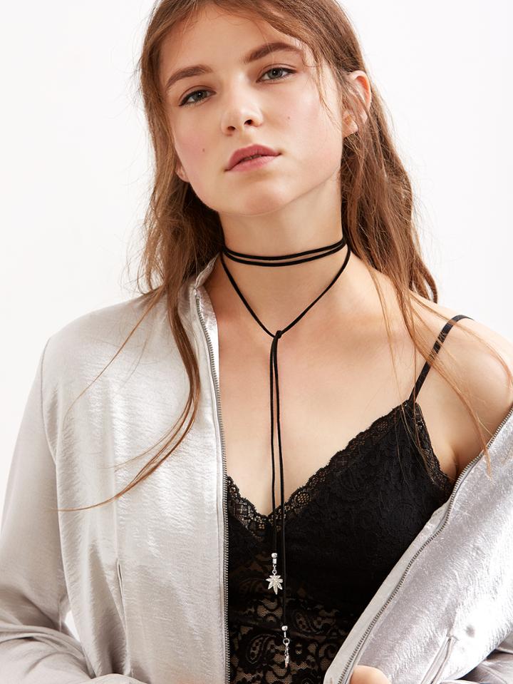 Romwe Black Multi Strand Random Tie Leaf Pendant Choker Necklace