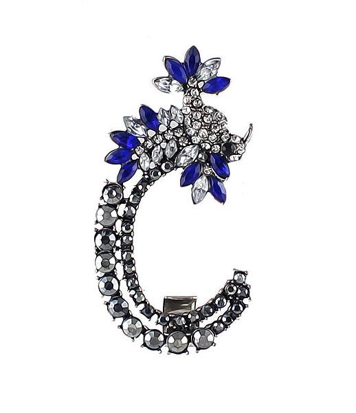 Romwe Diamonate Bird Ear Cuff