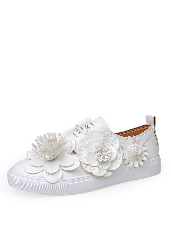 Romwe Floral Decorated Lace Up Sneakers