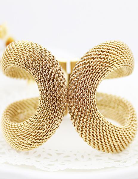 Romwe Gold Winding Hollow Bracelet