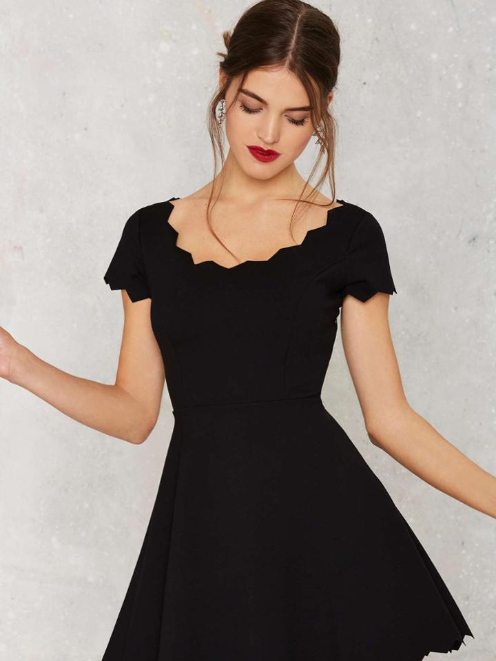 Romwe Black Sawtooth Trim Scoop Neck Dress