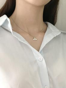Romwe Fishtail Design Pendant Necklace