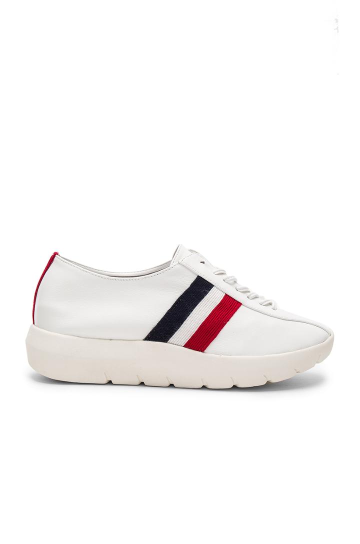 Motion Sneaker