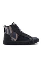 Scuba Sneaker
