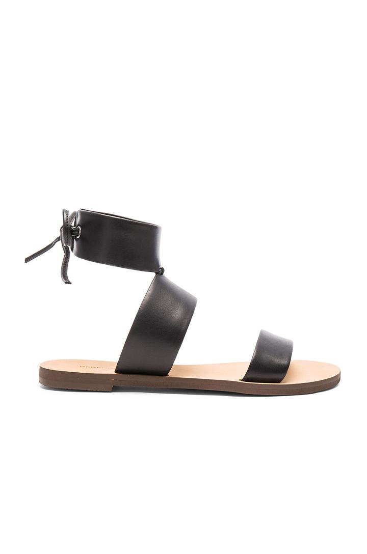 Emma Sandal