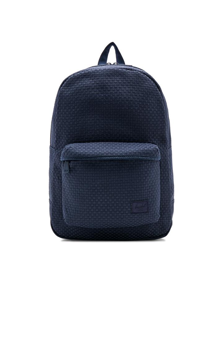 Woven Lawson