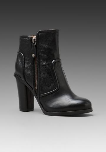 Frye Sylvia Piping Bootie In Black