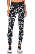 Knockout Cropped Legging