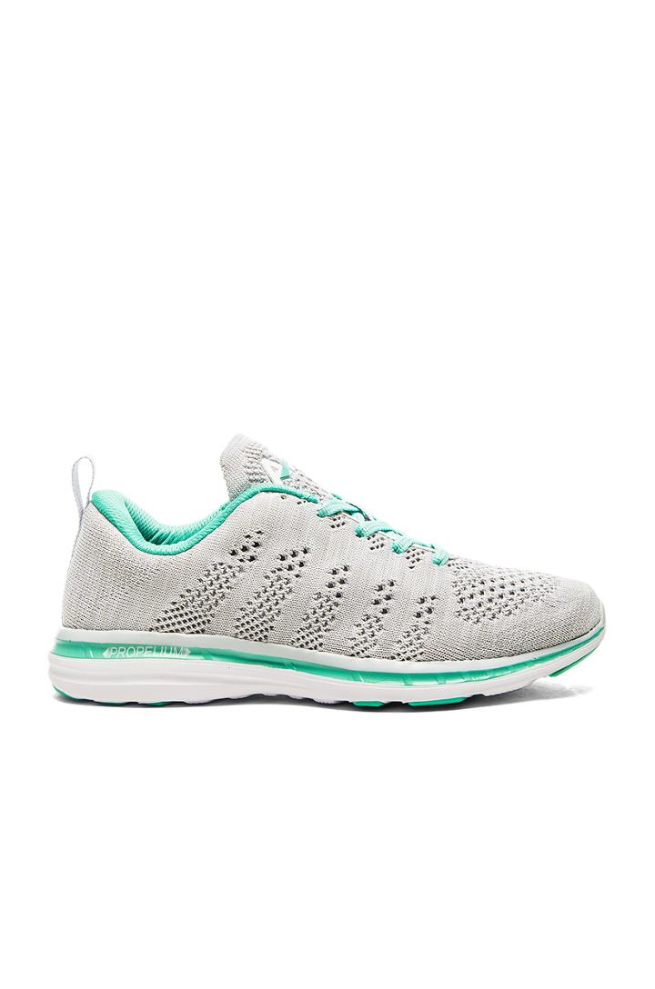Techloom Pro Sneaker
