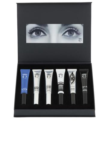 Mascara Wardrobe