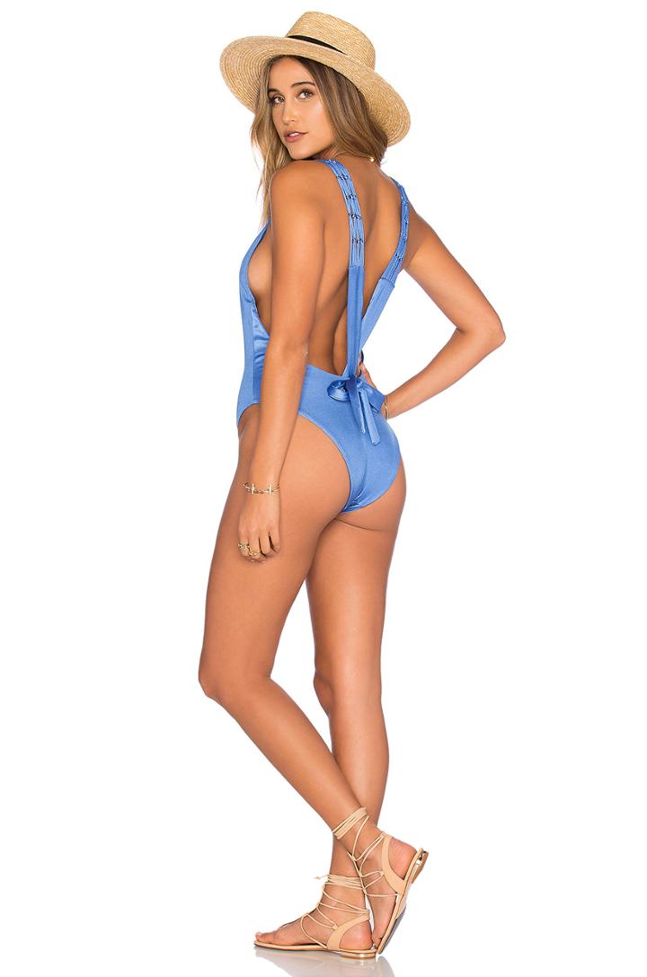 Lo One Piece