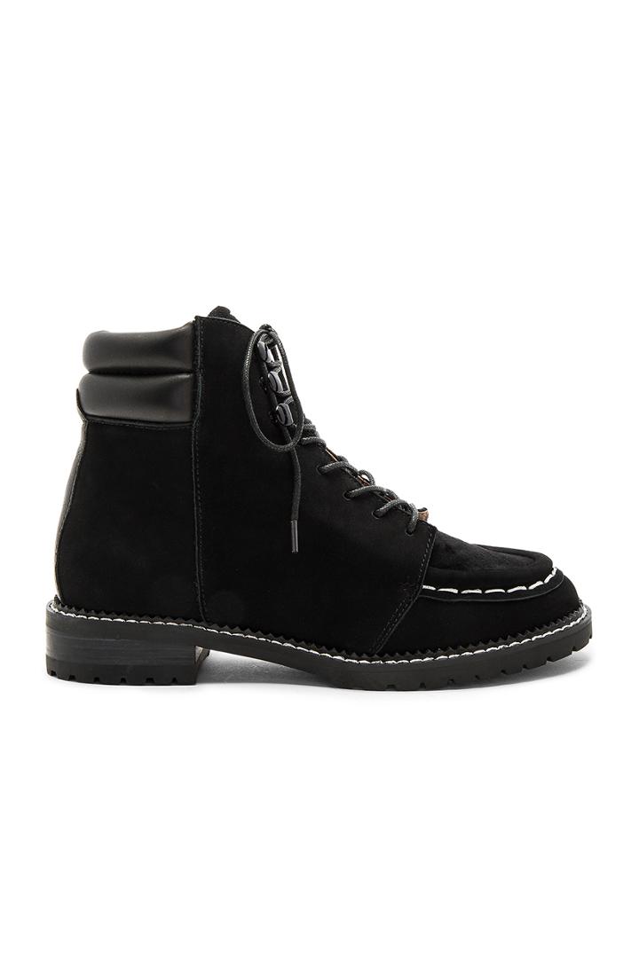 Emi Boot