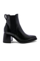 Liza Bootie