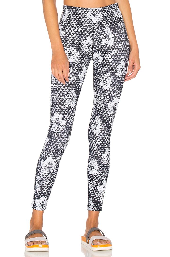 Symmetry Core Legging