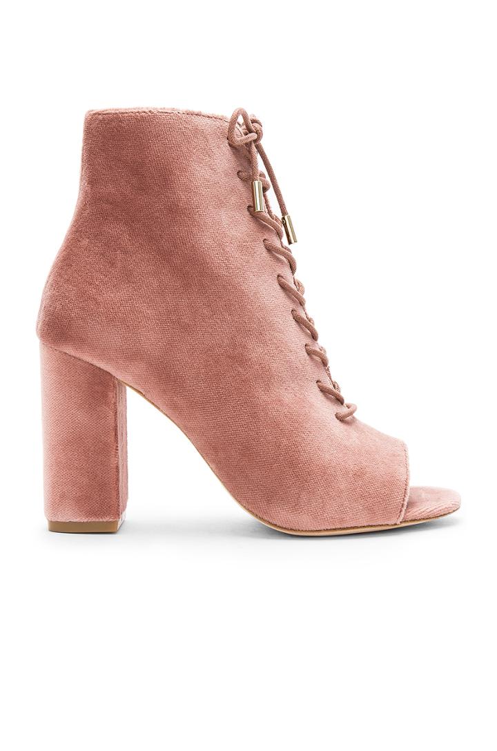Lakia Bootie