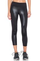 Matrix Noir Performance Capri Pant