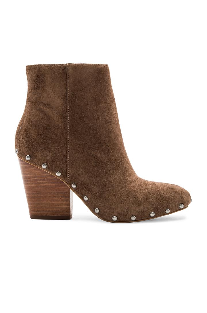 Jonnie Bootie