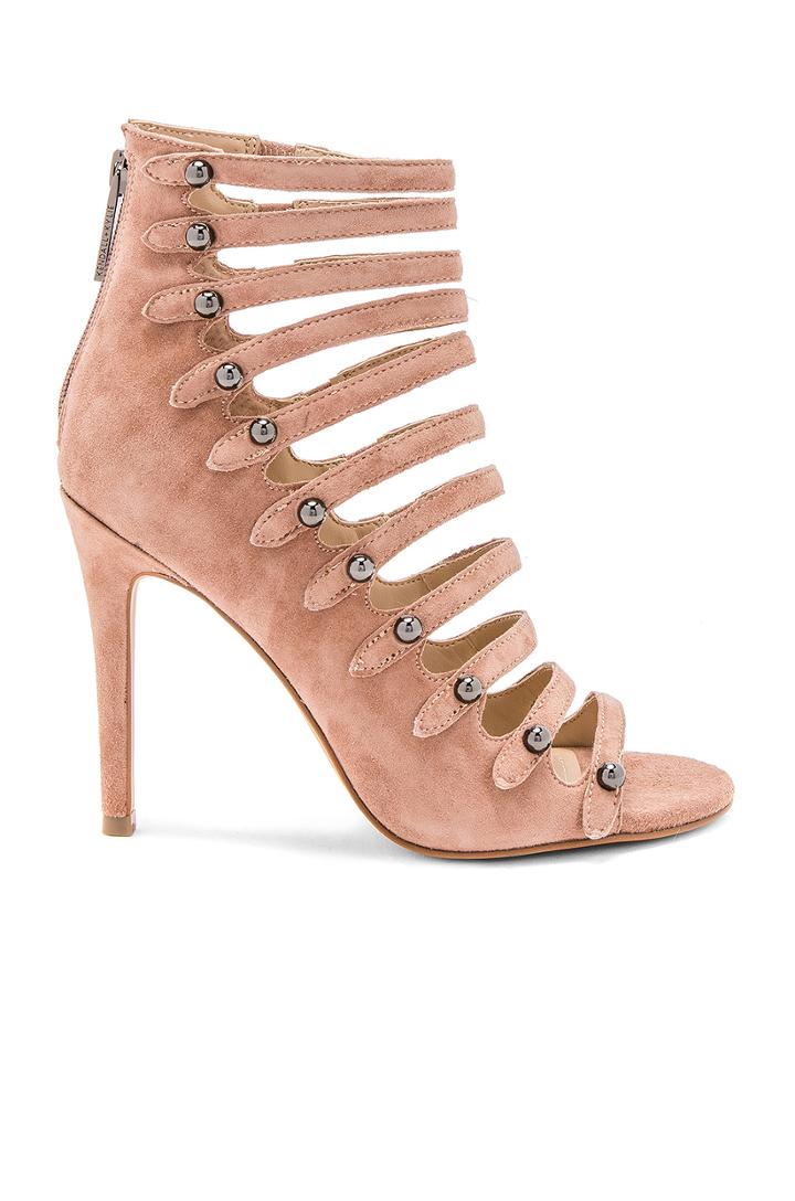 Giaa Heel
