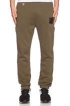 5 Strike Sweatpant