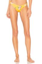 X Revolve Island Bottom