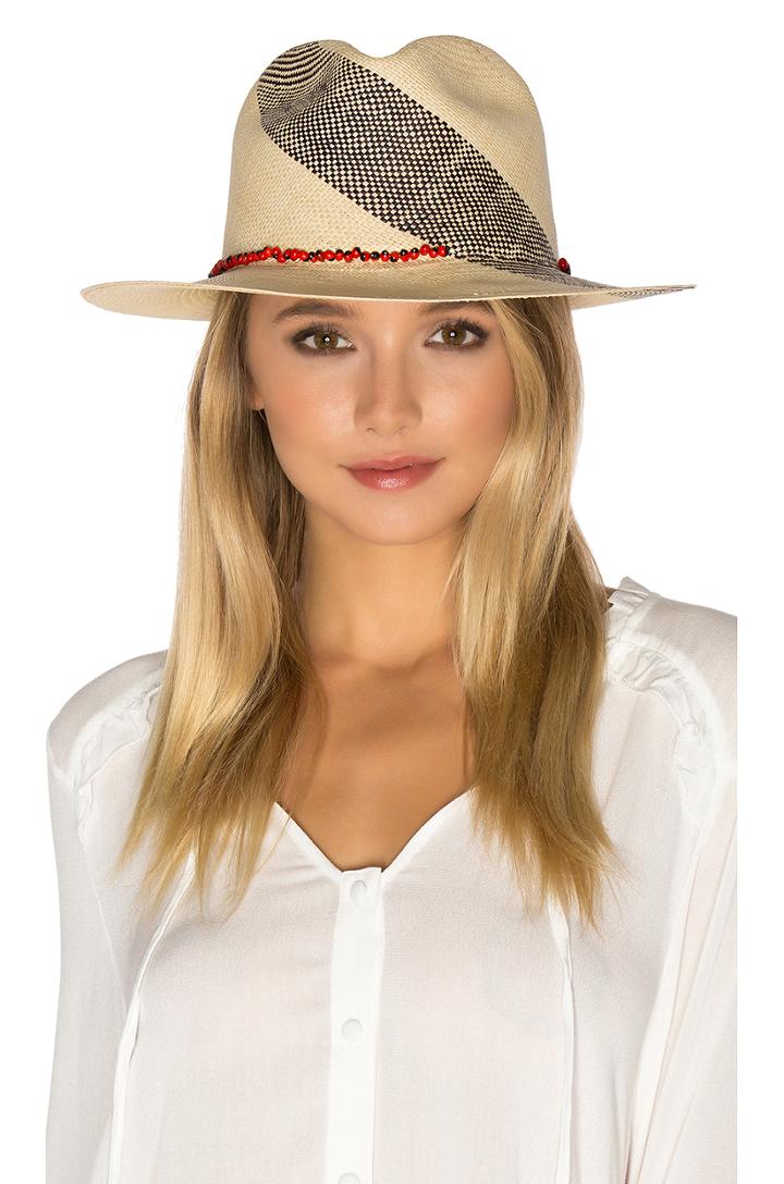 Dani Hat