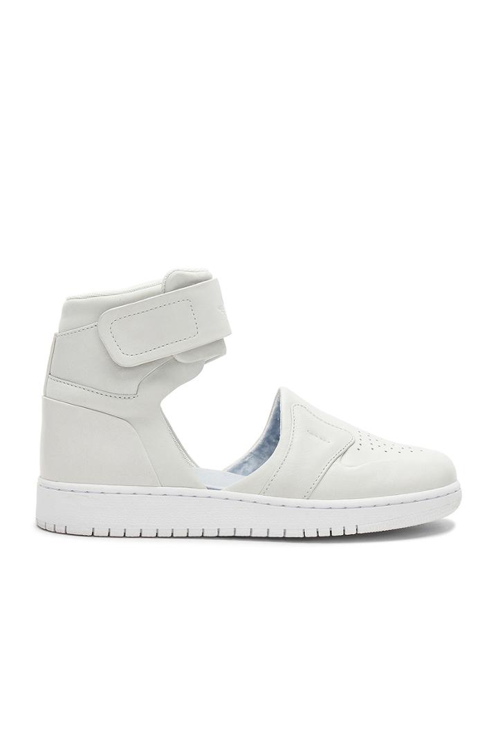 Air Jordan Lover Sneaker