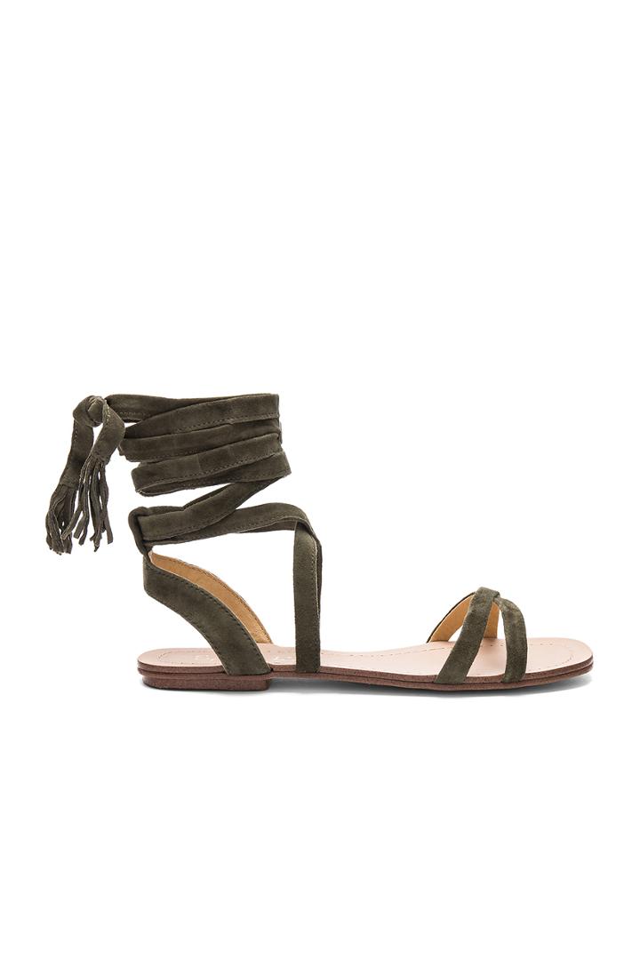 Janelle Sandal