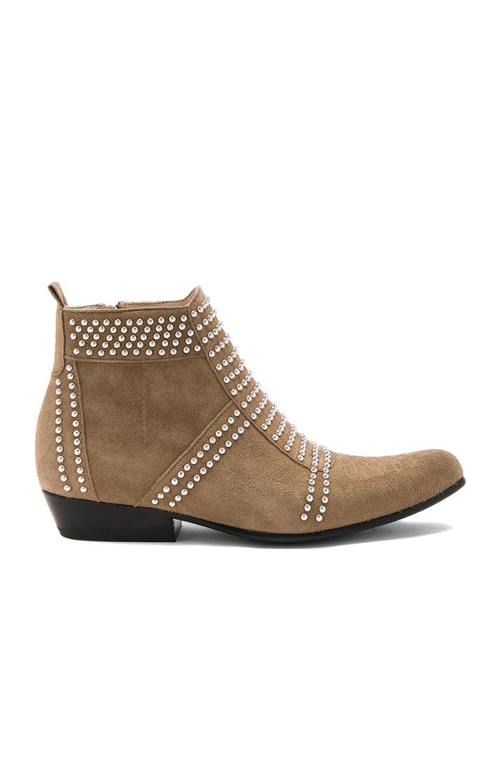 Charlie Bootie