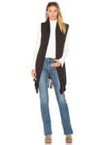 Lucie Vest