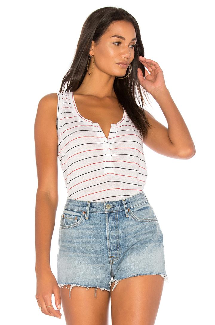 Daphnee Tank