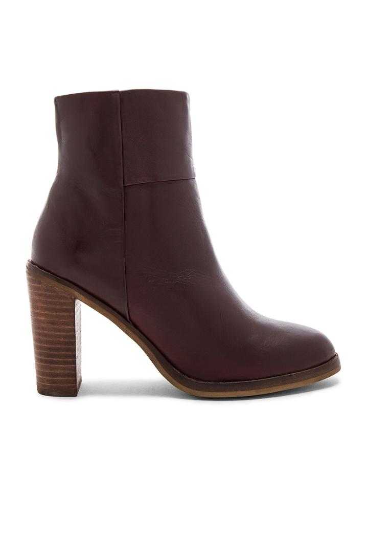 Gossip Bootie