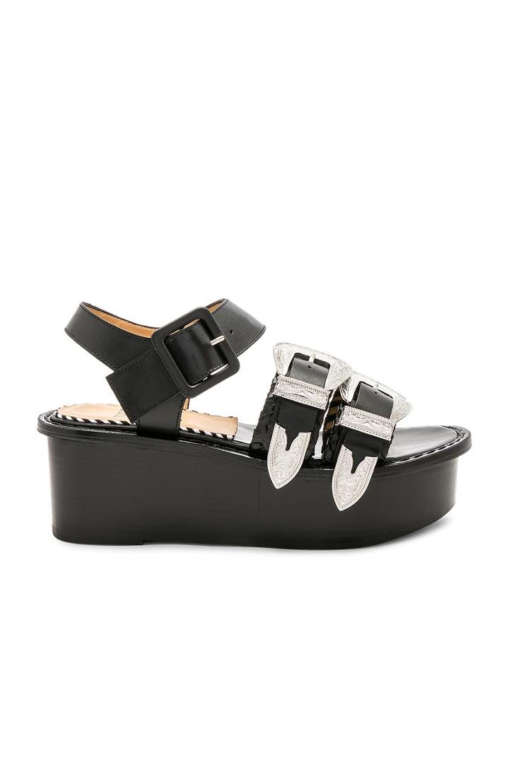 Double Buckle Platform