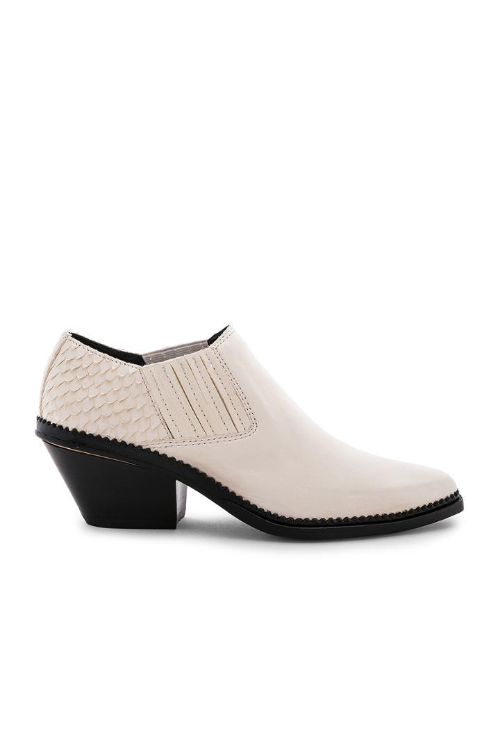 Peny Bootie