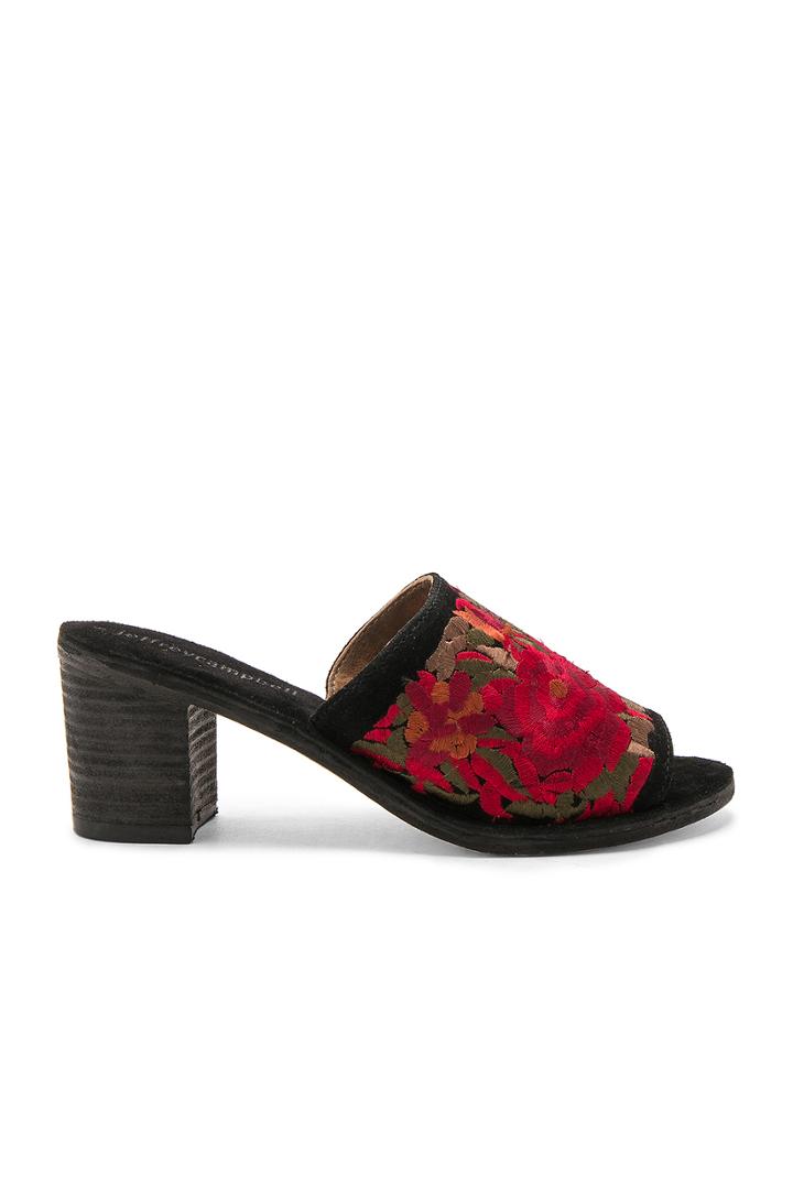 Pushpita Heel