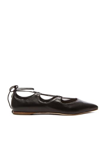 Ambra Flat