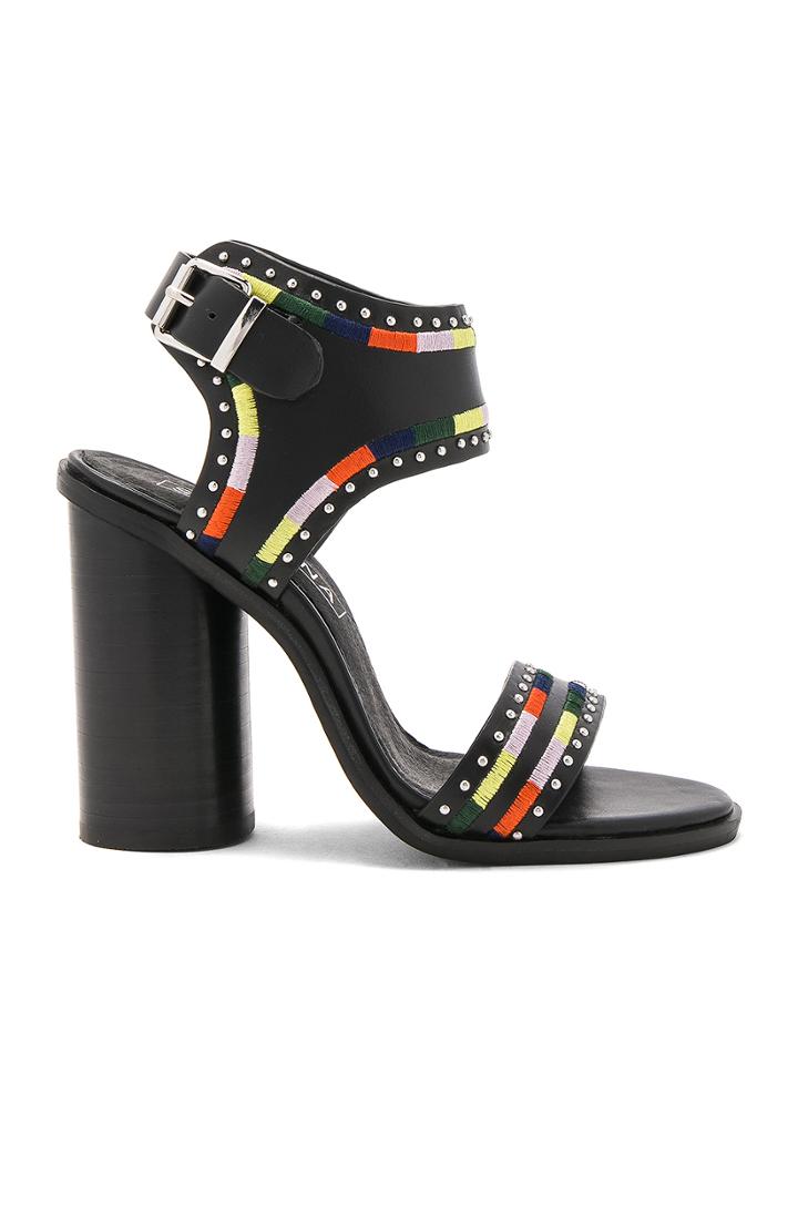 Eves Heel