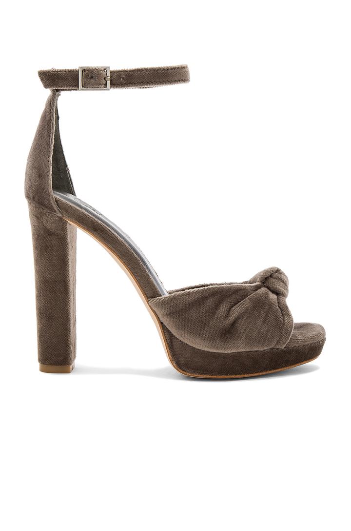 Nabila Heel