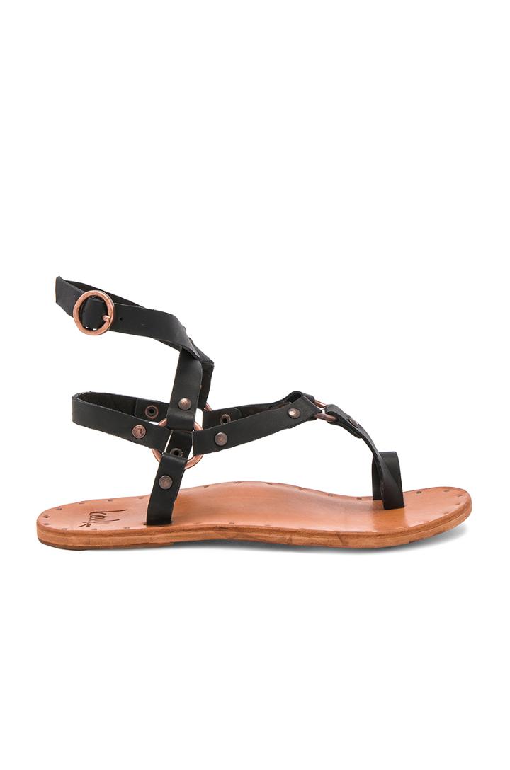 Lark Sandal