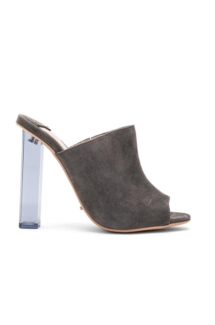 Kitzy Mule