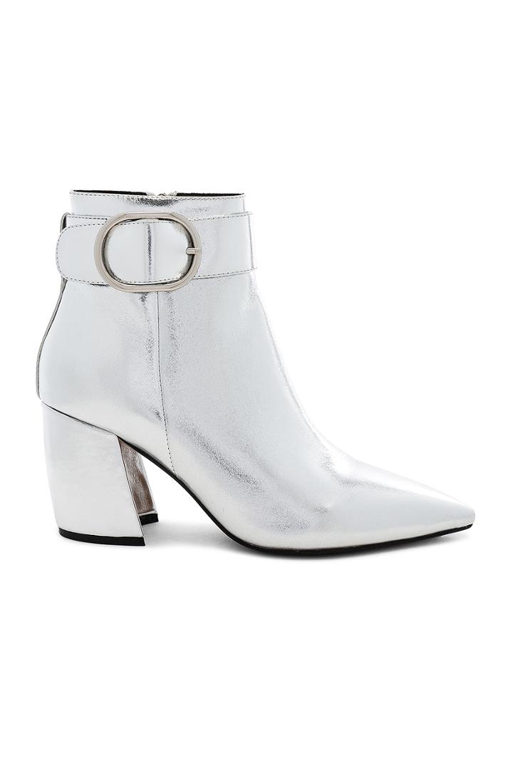 Akilah Bootie