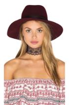 Amara Hat