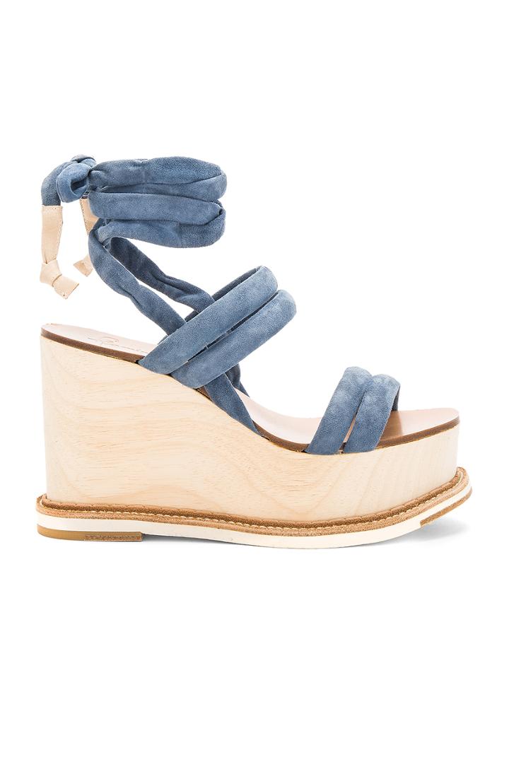 Lily Wedge