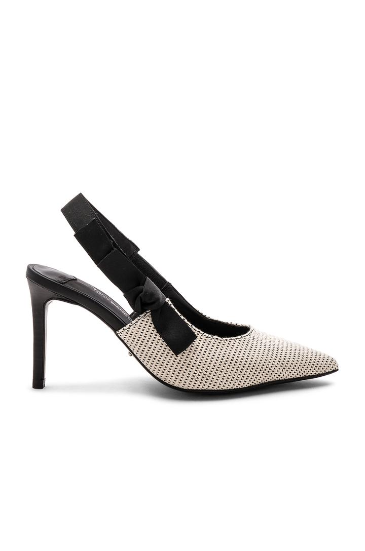Evita Pump