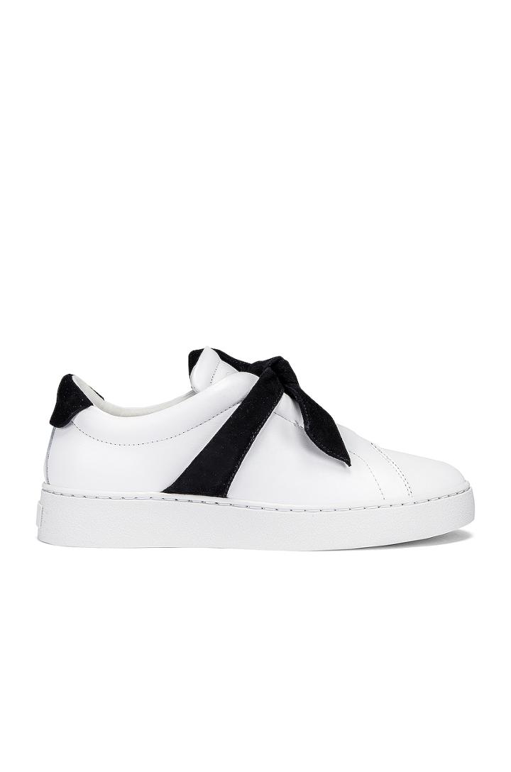 Clarita Sneaker