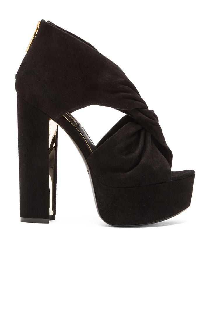 Hayes Heel