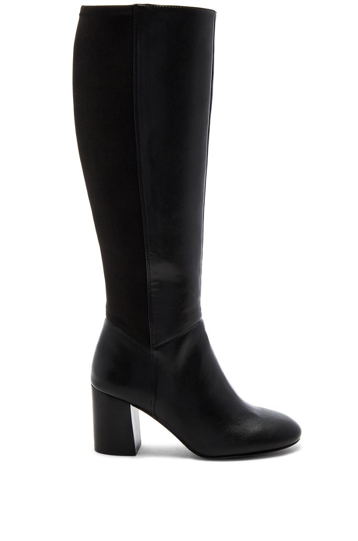 Dice Boot